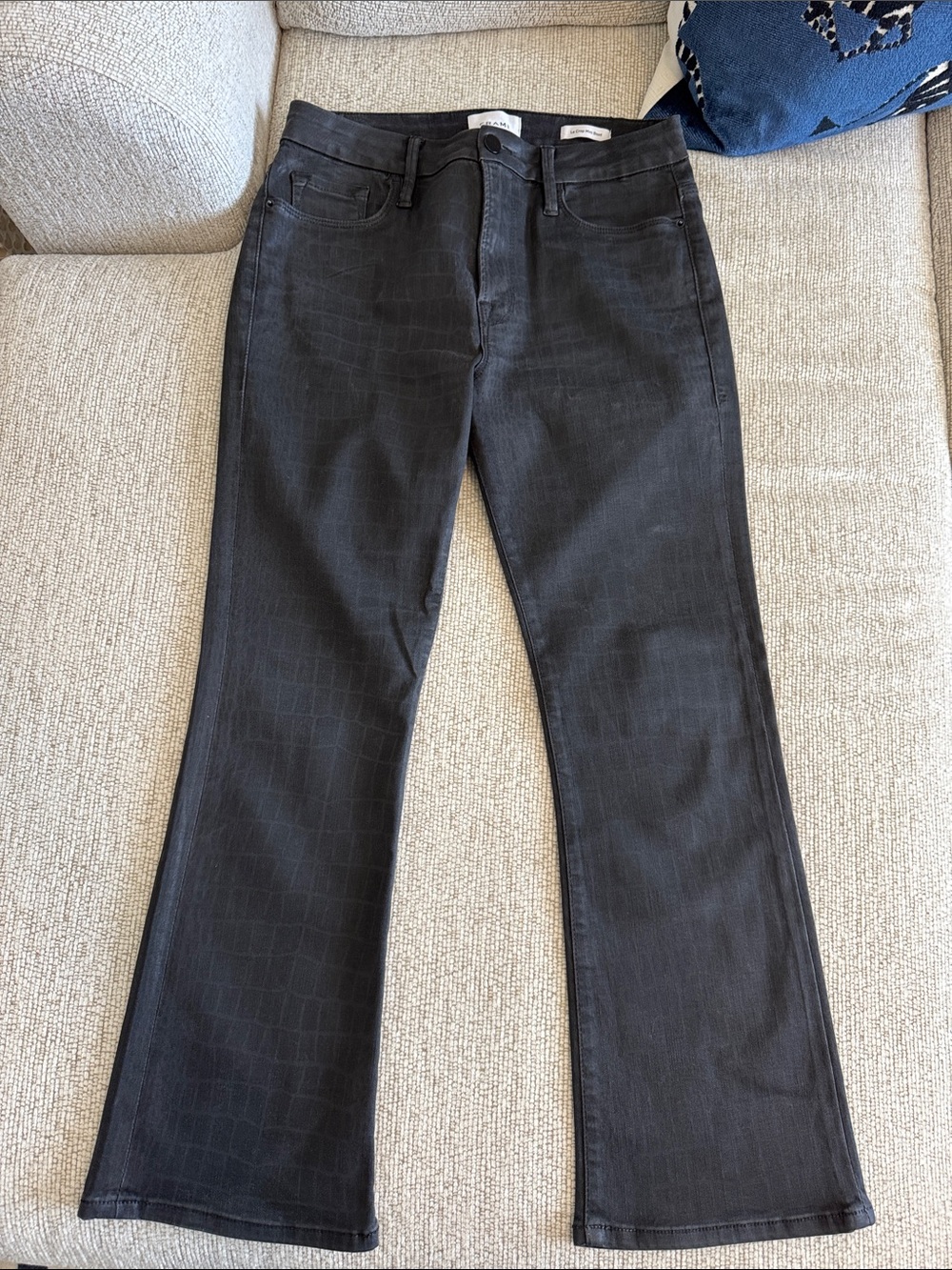 FRAME le crop mini boot jeans